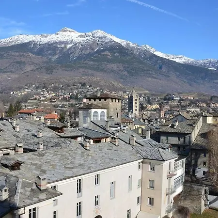 Centro Storico E Splendida Vista Panoramica * 奥斯塔